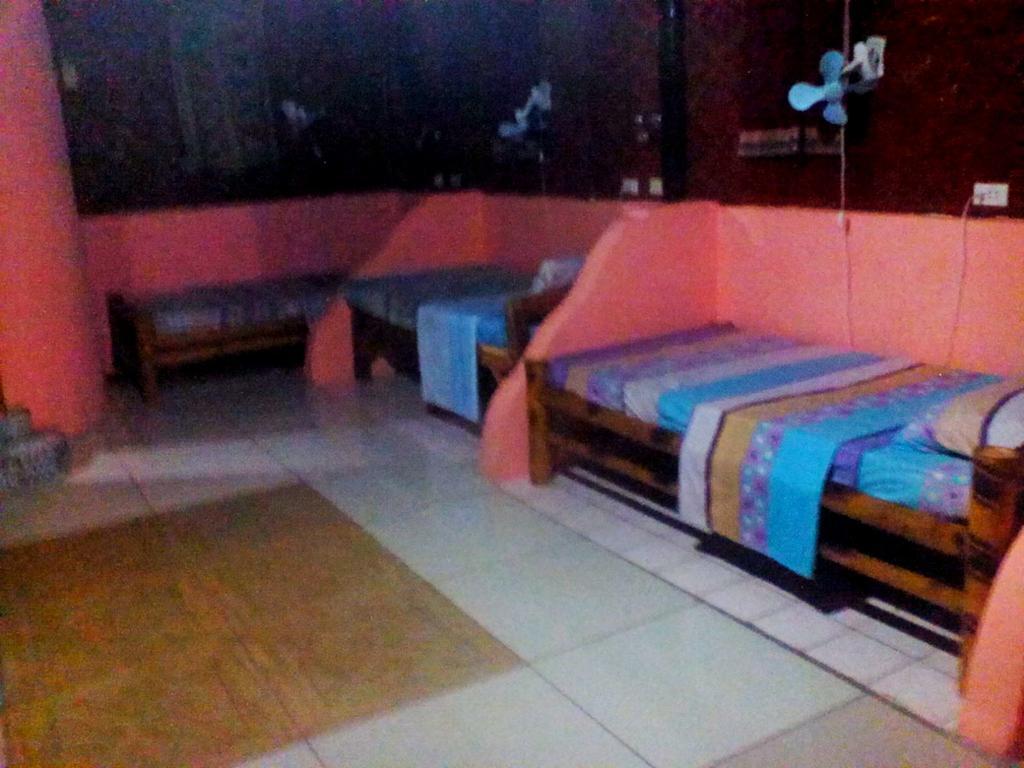 Lennon'S Place Backpacker Hostel Панглао Экстерьер фото